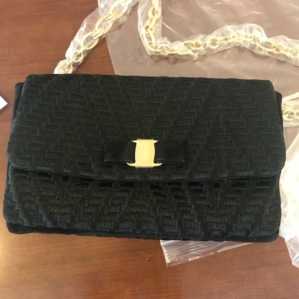 NWT ferragamo shoulder bag
